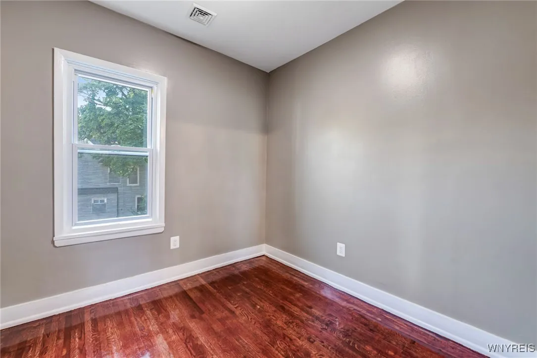 1602 Jefferson Avenue, Buffalo, New York 14208, Buffalo, New York 14208, 5 Bedrooms Bedrooms, ,2 BathroomsBathrooms,Residential,Closed,1602 Jefferson Avenue, Buffalo, New York 14208,0,B1630287