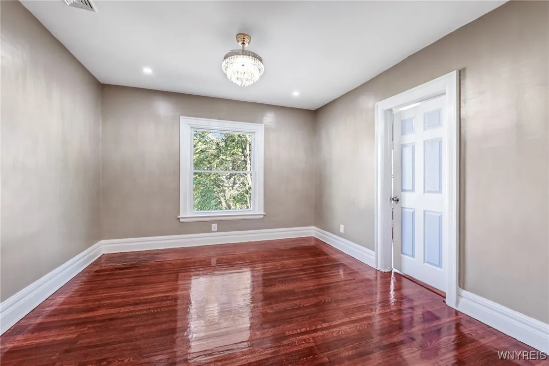 1602 Jefferson Avenue, Buffalo, New York 14208, Buffalo, New York 14208, 5 Bedrooms Bedrooms, ,2 BathroomsBathrooms,Residential,Closed,1602 Jefferson Avenue, Buffalo, New York 14208,0,B1630287