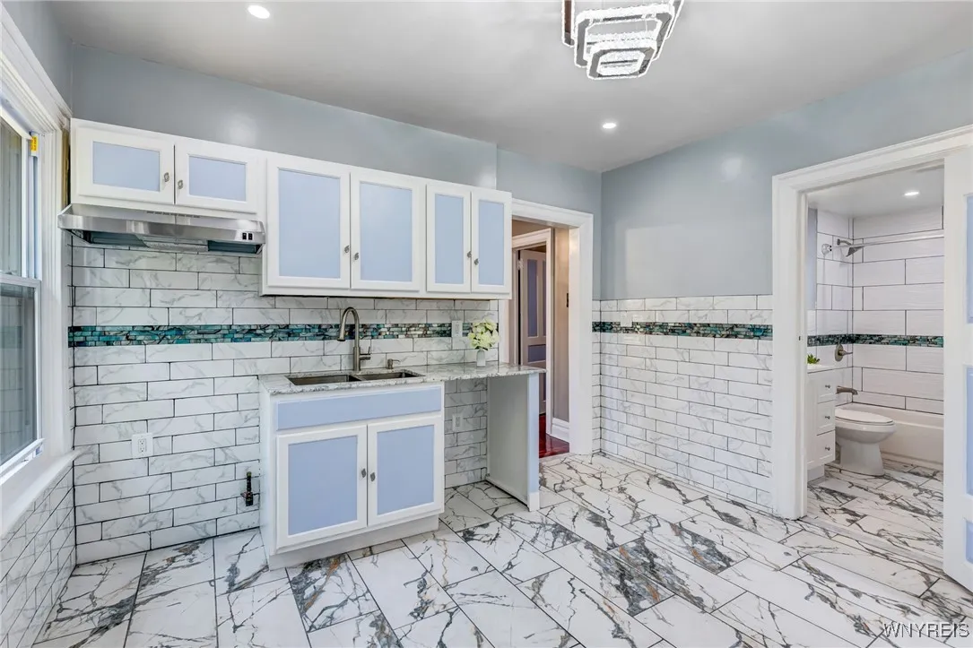 1602 Jefferson Avenue, Buffalo, New York 14208, Buffalo, New York 14208, 5 Bedrooms Bedrooms, ,2 BathroomsBathrooms,Residential,Closed,1602 Jefferson Avenue, Buffalo, New York 14208,0,B1630287