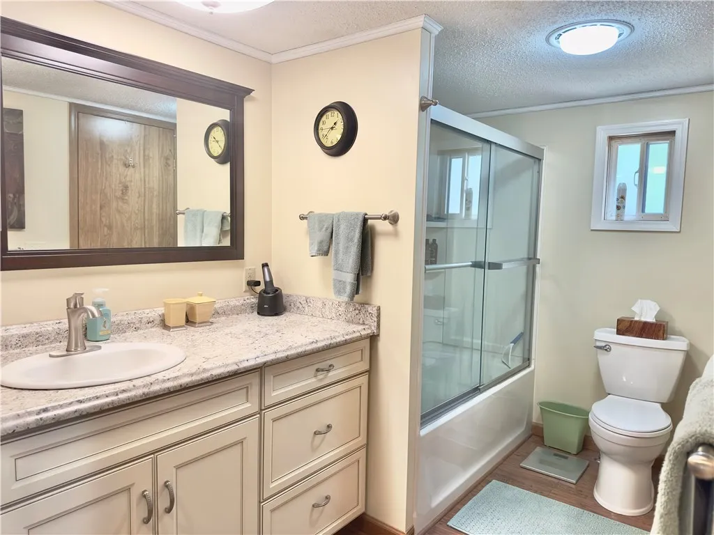 225 Sunset Drive, Clarendon, New York 14470, Clarendon, New York 14470, 3 Bedrooms Bedrooms, 6 Rooms Rooms,2 BathroomsBathrooms,Residential,Closed,225 Sunset Drive, Clarendon, New York 14470,0,R1630334