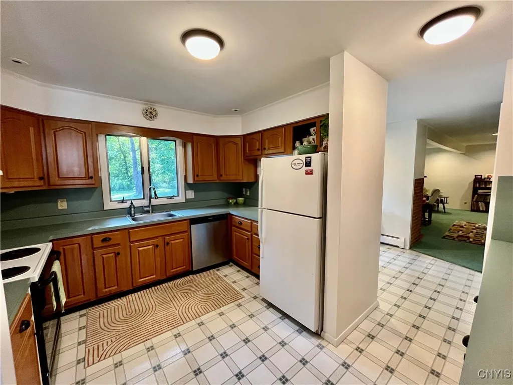 815 Hillview Drive, Herkimer, New York 13350, Herkimer, New York 13350, 3 Bedrooms Bedrooms, 8 Rooms Rooms,2 BathroomsBathrooms,Residential,Closed,815 Hillview Drive, Herkimer, New York 13350,0,S1630004