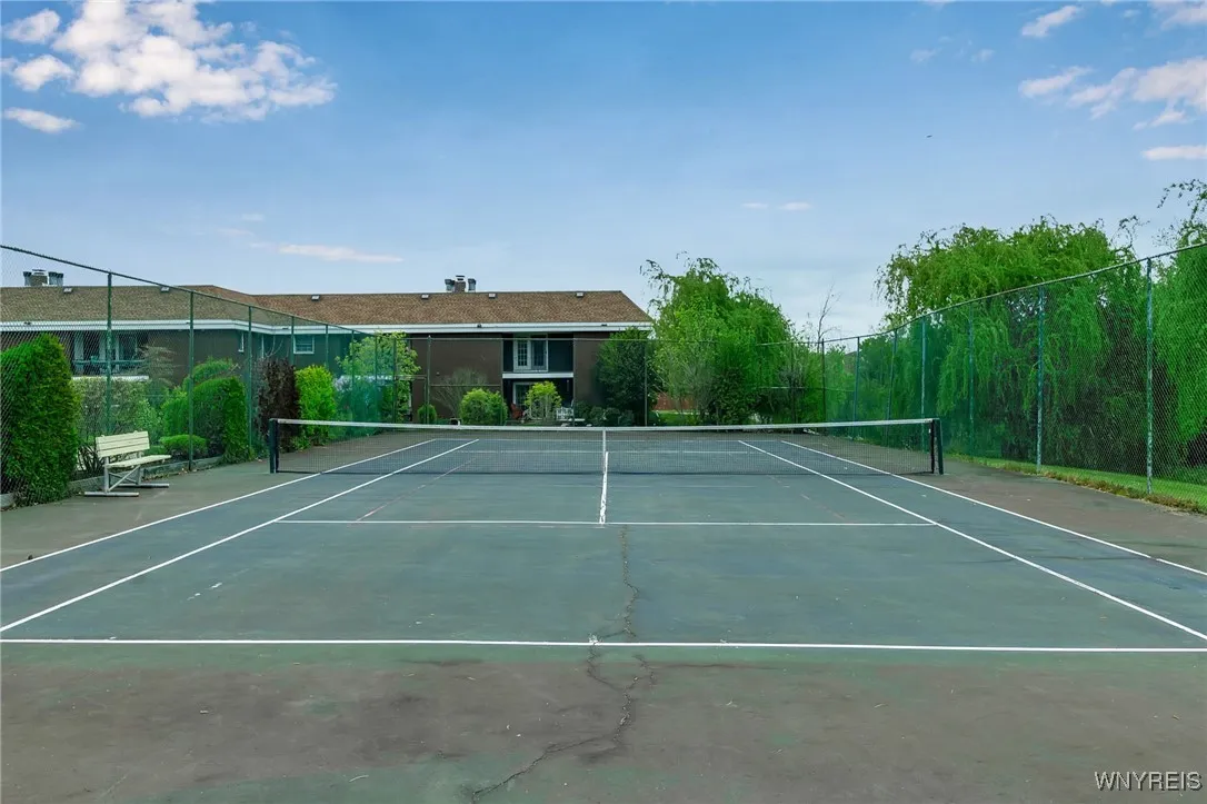 Tennis court