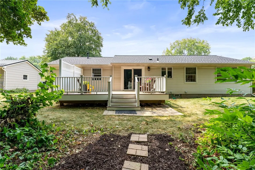 706 Close Circle, Webster, New York 14580, Webster, New York 14580, 2 Bedrooms Bedrooms, 6 Rooms Rooms,1 BathroomBathrooms,Residential,Closed,706 Close Circle, Webster, New York 14580,0,R1629361