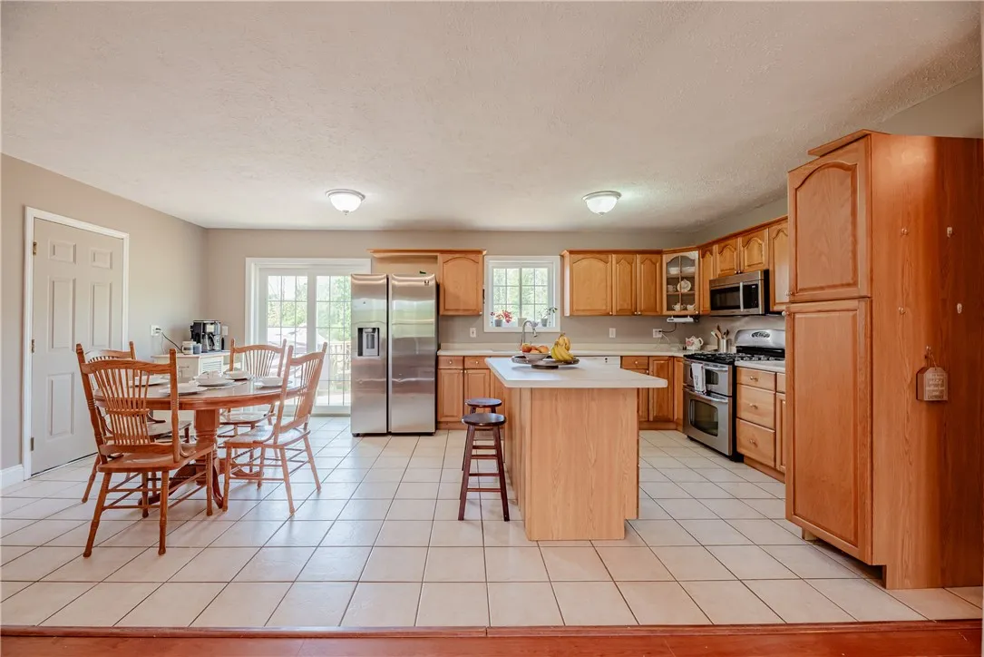 2097 Leno Road, Palmyra, New York 14522, Palmyra, New York 14522, 3 Bedrooms Bedrooms, 7 Rooms Rooms,2 BathroomsBathrooms,Residential,Closed,2097 Leno Road, Palmyra, New York 14522,0,R1628925