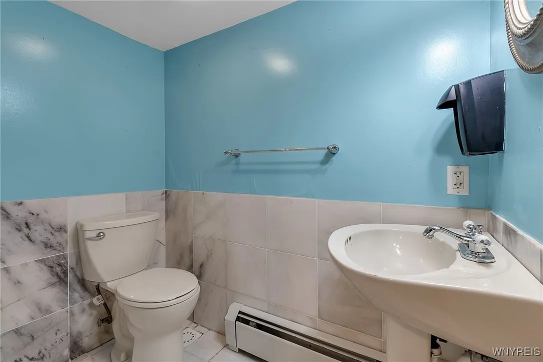 47 Huth Road, Cheektowaga, New York 14225, Cheektowaga, New York 14225, 3 Bedrooms Bedrooms, 7 Rooms Rooms,1 BathroomBathrooms,Residential,Closed,47 Huth Road, Cheektowaga, New York 14225,0,B1629129