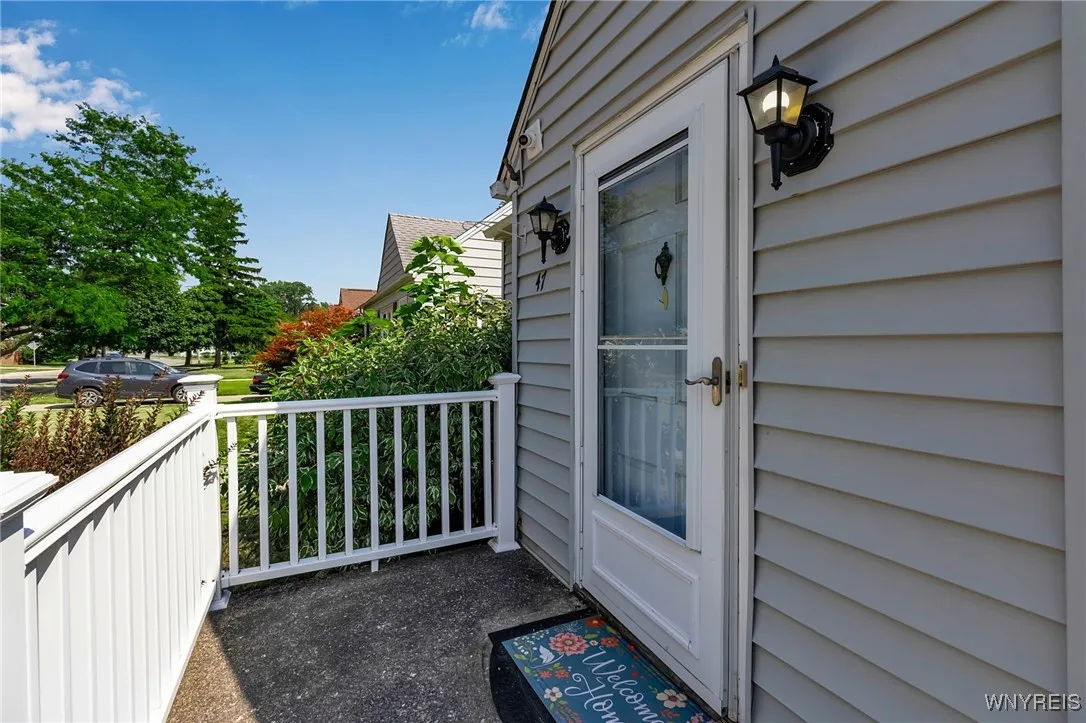 47 Huth Road, Cheektowaga, New York 14225, Cheektowaga, New York 14225, 3 Bedrooms Bedrooms, 7 Rooms Rooms,1 BathroomBathrooms,Residential,Closed,47 Huth Road, Cheektowaga, New York 14225,0,B1629129