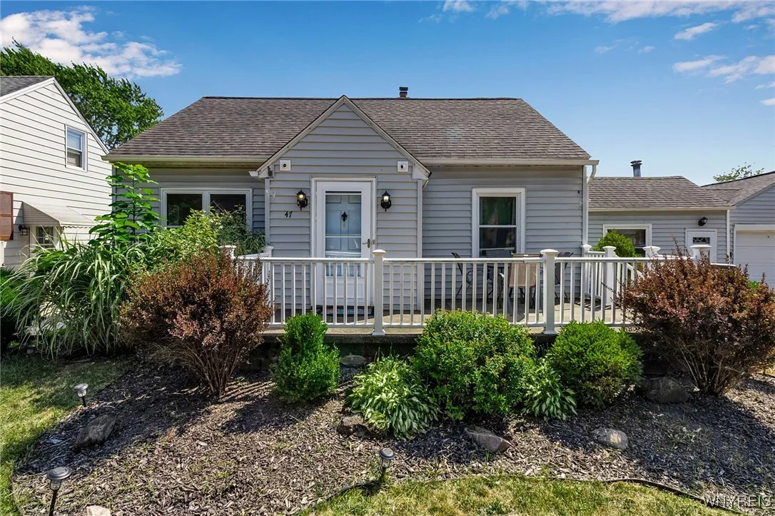 47 Huth Road, Cheektowaga, New York 14225, Cheektowaga, New York 14225, 3 Bedrooms Bedrooms, 7 Rooms Rooms,1 BathroomBathrooms,Residential,Closed,47 Huth Road, Cheektowaga, New York 14225,0,B1629129