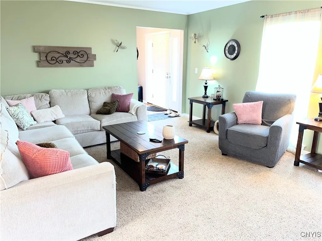 5547 Rockhampton, Clay, New York 13041, Clay, New York 13041, 3 Bedrooms Bedrooms, 11 Rooms Rooms,2 BathroomsBathrooms,Residential,Closed,5547 Rockhampton, Clay, New York 13041,0,S1630303