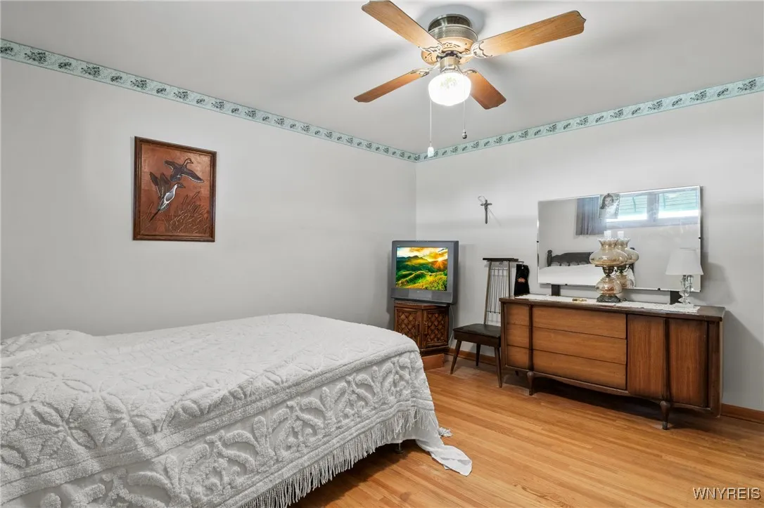 9 Bay Lane, Cheektowaga, New York 14225, Cheektowaga, New York 14225, 4 Bedrooms Bedrooms, 6 Rooms Rooms,1 BathroomBathrooms,Residential,For Sale,9 Bay Lane, Cheektowaga, New York 14225,B1629621