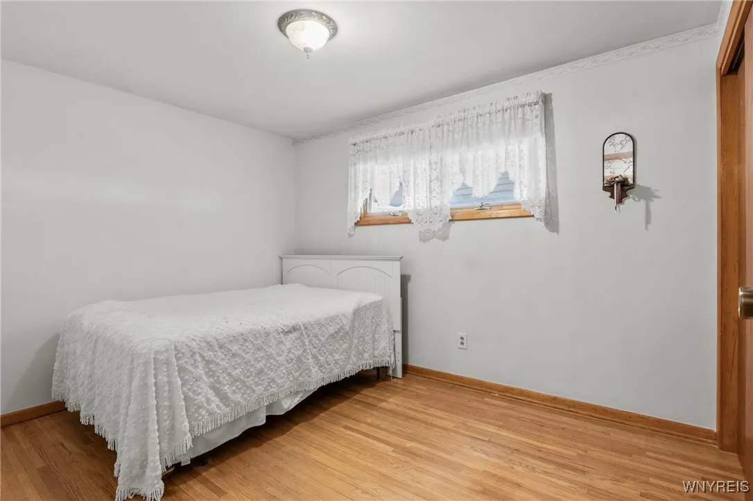 9 Bay Lane, Cheektowaga, New York 14225, Cheektowaga, New York 14225, 4 Bedrooms Bedrooms, 6 Rooms Rooms,1 BathroomBathrooms,Residential,For Sale,9 Bay Lane, Cheektowaga, New York 14225,B1629621