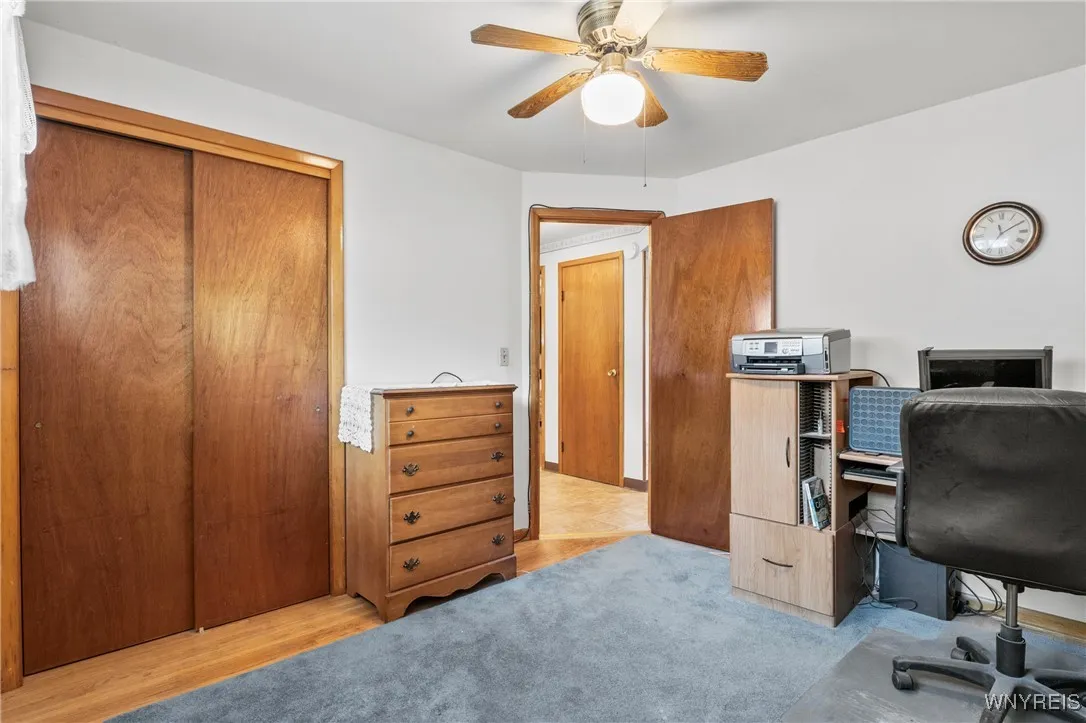 9 Bay Lane, Cheektowaga, New York 14225, Cheektowaga, New York 14225, 4 Bedrooms Bedrooms, 6 Rooms Rooms,1 BathroomBathrooms,Residential,For Sale,9 Bay Lane, Cheektowaga, New York 14225,B1629621