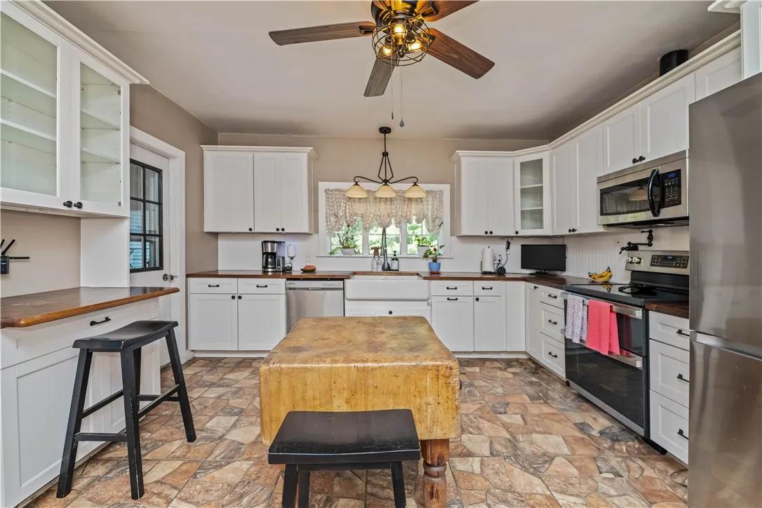 416 Moscow Road, Hamlin, New York 14464, Hamlin, New York 14464, 4 Bedrooms Bedrooms, 10 Rooms Rooms,2 BathroomsBathrooms,Residential,Closed,416 Moscow Road, Hamlin, New York 14464,0,R1630197