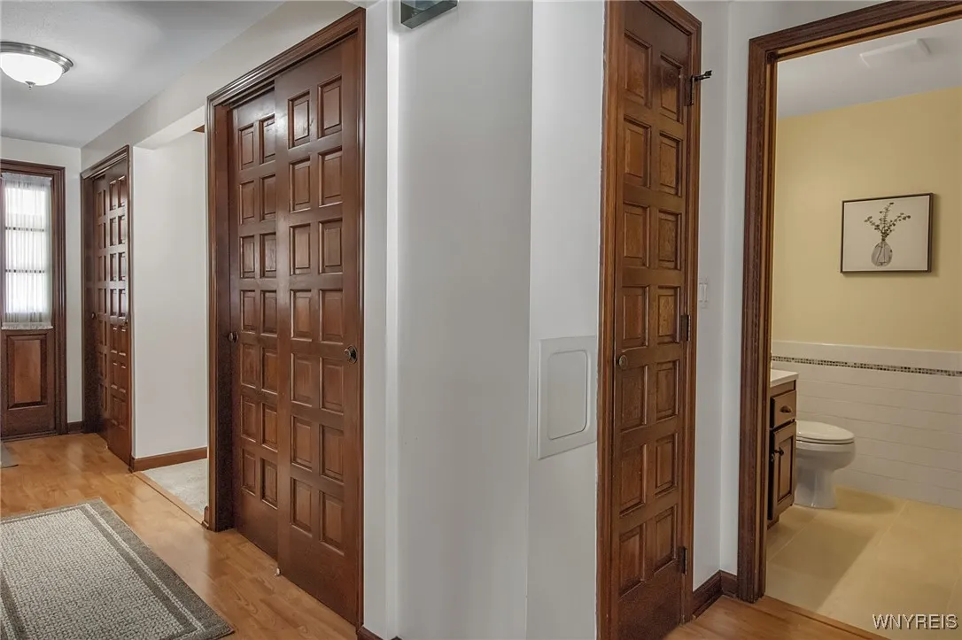36 Schimwood Drive, Amherst, New York 14068, Amherst, New York 14068, 3 Bedrooms Bedrooms, 7 Rooms Rooms,1 BathroomBathrooms,Residential,For Sale,36 Schimwood Drive, Amherst, New York 14068,0,B1629865