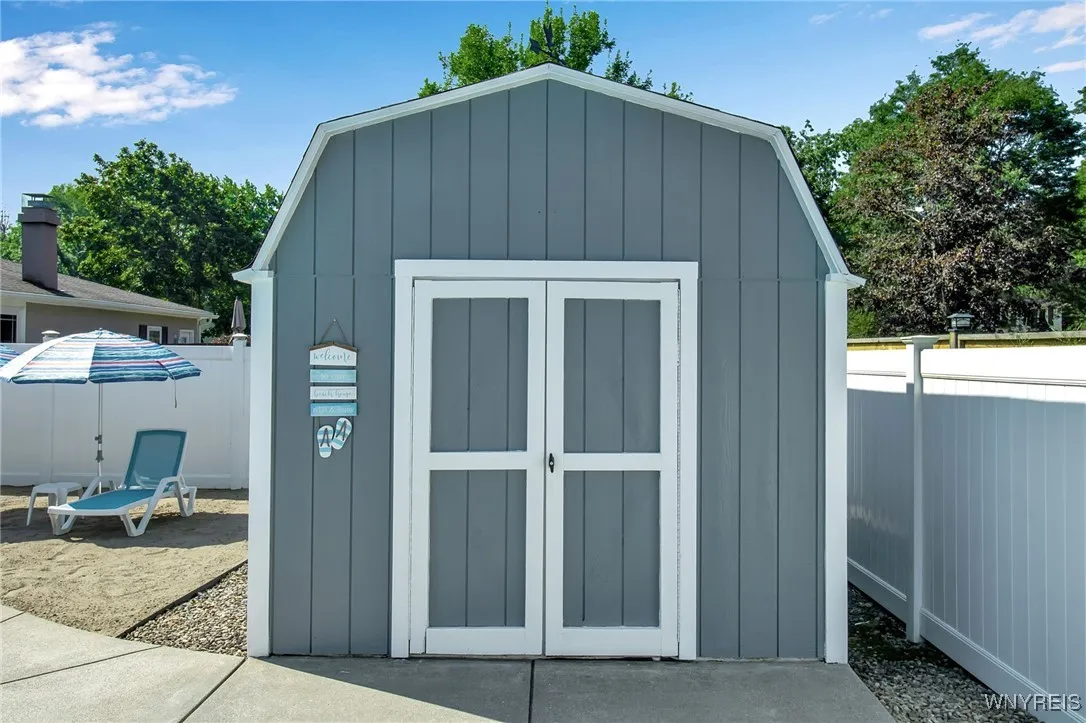 36 Schimwood Drive, Amherst, New York 14068, Amherst, New York 14068, 3 Bedrooms Bedrooms, 7 Rooms Rooms,1 BathroomBathrooms,Residential,For Sale,36 Schimwood Drive, Amherst, New York 14068,0,B1629865