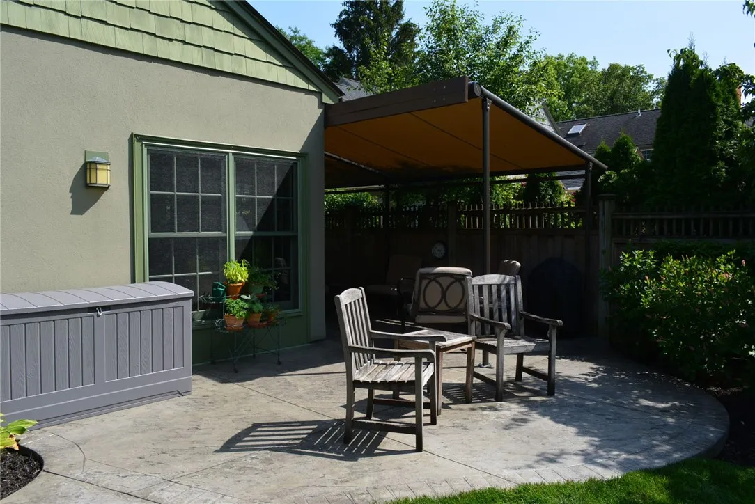 Patio with retractable awnings