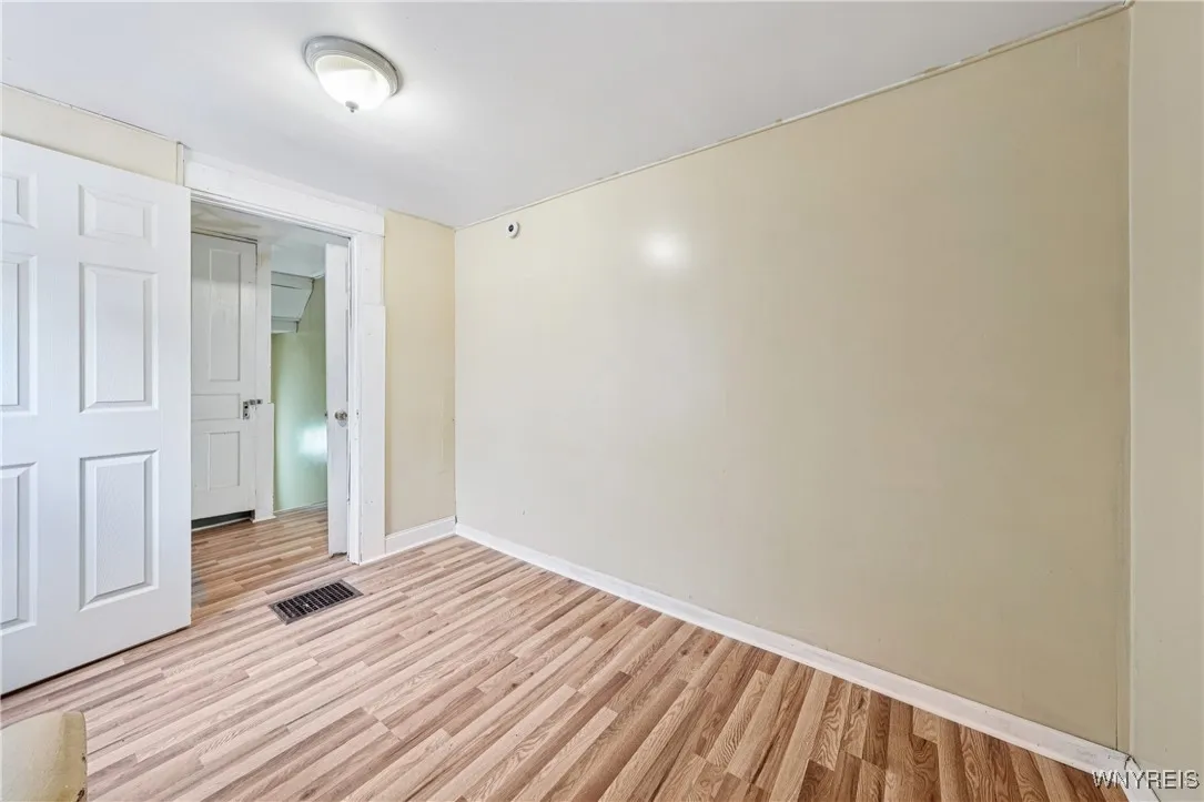 27 Heward Avenue, Buffalo, New York 14207, Buffalo, New York 14207, 5 Bedrooms Bedrooms, ,2 BathroomsBathrooms,Residential,For Sale,27 Heward Avenue, Buffalo, New York 14207,0,B1630360
