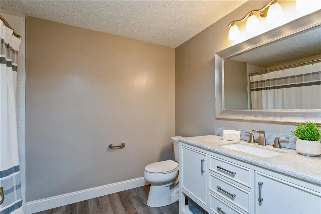 224 South Estate Drive, Webster, New York 14580, Webster, New York 14580, 2 Bedrooms Bedrooms, 5 Rooms Rooms,1 BathroomBathrooms,Residential,Closed,224 South Estate Drive, Webster, New York 14580,0,R1623051
