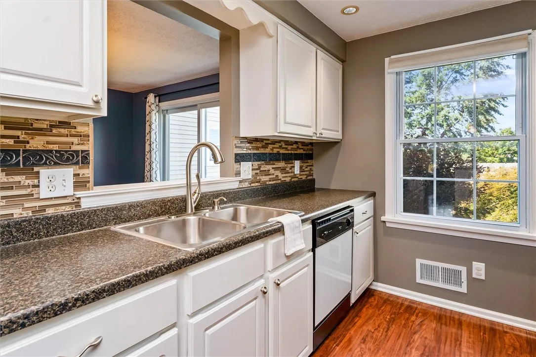 224 South Estate Drive, Webster, New York 14580, Webster, New York 14580, 2 Bedrooms Bedrooms, 5 Rooms Rooms,1 BathroomBathrooms,Residential,Closed,224 South Estate Drive, Webster, New York 14580,0,R1623051