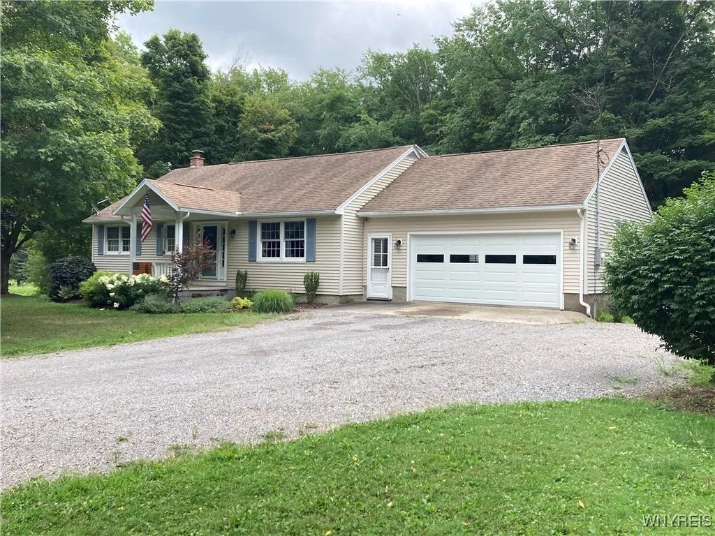 5990 Rowley Road, Middlebury, New York 14591, Middlebury, New York 14591, 3 Bedrooms Bedrooms, 7 Rooms Rooms,2 BathroomsBathrooms,Residential,Closed,5990 Rowley Road, Middlebury, New York 14591,0,B1630164