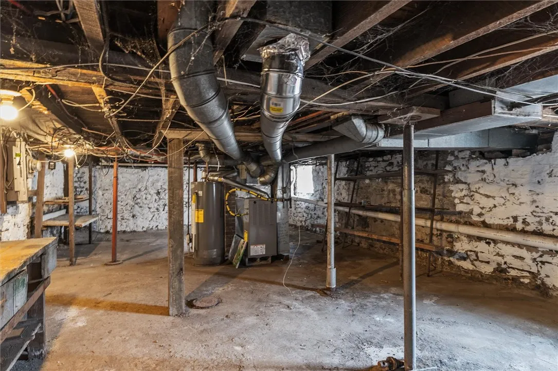 56 Wren Street, Rochester, New York 14613, Rochester, New York 14613, 4 Bedrooms Bedrooms, 8 Rooms Rooms,1 BathroomBathrooms,Residential,Closed,56 Wren Street, Rochester, New York 14613,0,R1630332