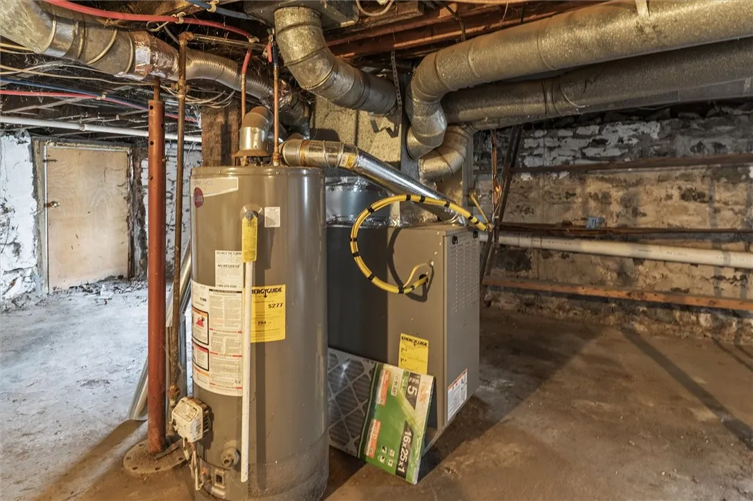 56 Wren Street, Rochester, New York 14613, Rochester, New York 14613, 4 Bedrooms Bedrooms, 8 Rooms Rooms,1 BathroomBathrooms,Residential,Closed,56 Wren Street, Rochester, New York 14613,0,R1630332