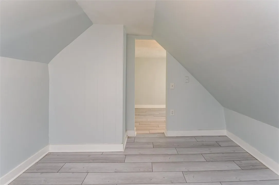 56 Wren Street, Rochester, New York 14613, Rochester, New York 14613, 4 Bedrooms Bedrooms, 8 Rooms Rooms,1 BathroomBathrooms,Residential,Closed,56 Wren Street, Rochester, New York 14613,0,R1630332