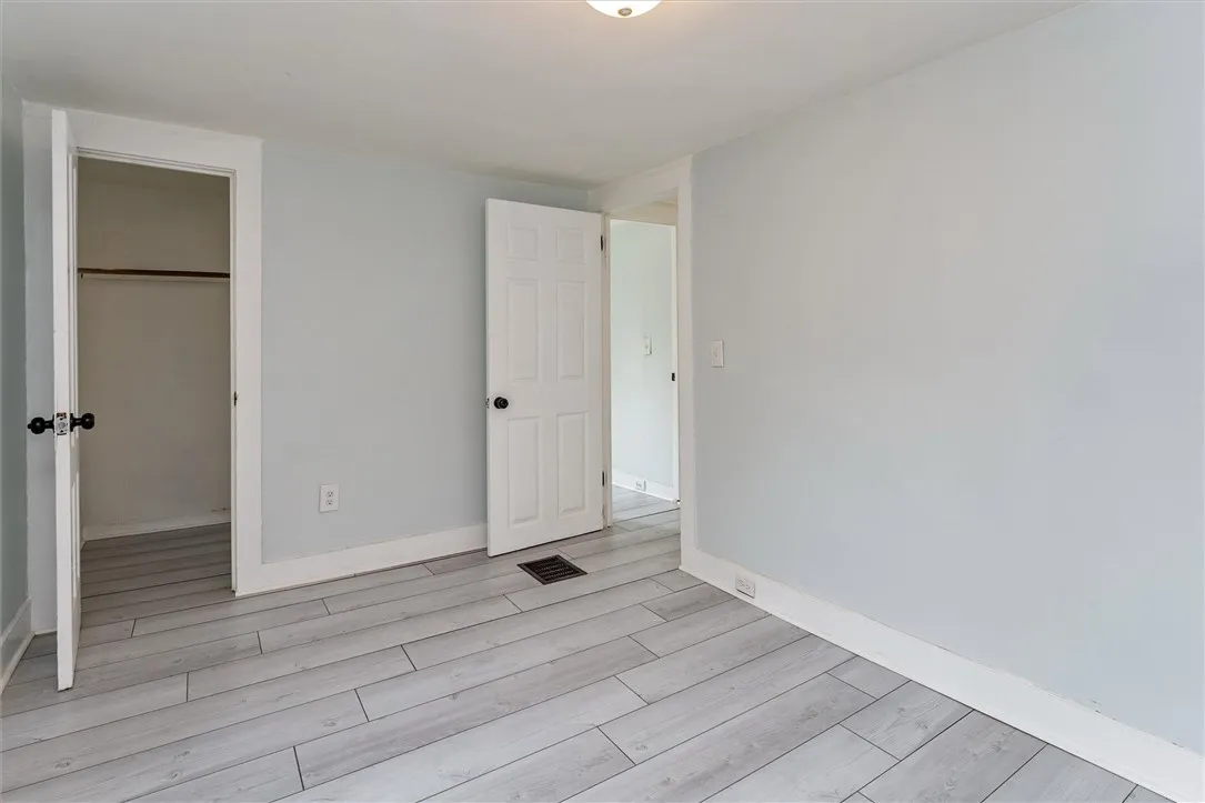 56 Wren Street, Rochester, New York 14613, Rochester, New York 14613, 4 Bedrooms Bedrooms, 8 Rooms Rooms,1 BathroomBathrooms,Residential,Closed,56 Wren Street, Rochester, New York 14613,0,R1630332