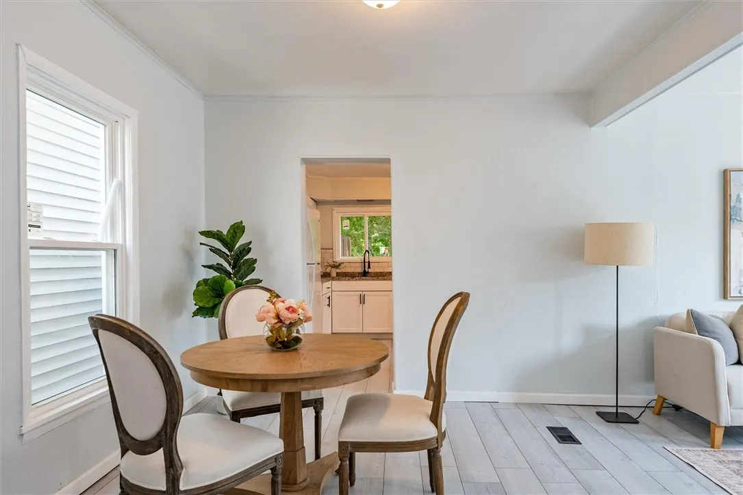 56 Wren Street, Rochester, New York 14613, Rochester, New York 14613, 4 Bedrooms Bedrooms, 8 Rooms Rooms,1 BathroomBathrooms,Residential,Closed,56 Wren Street, Rochester, New York 14613,0,R1630332