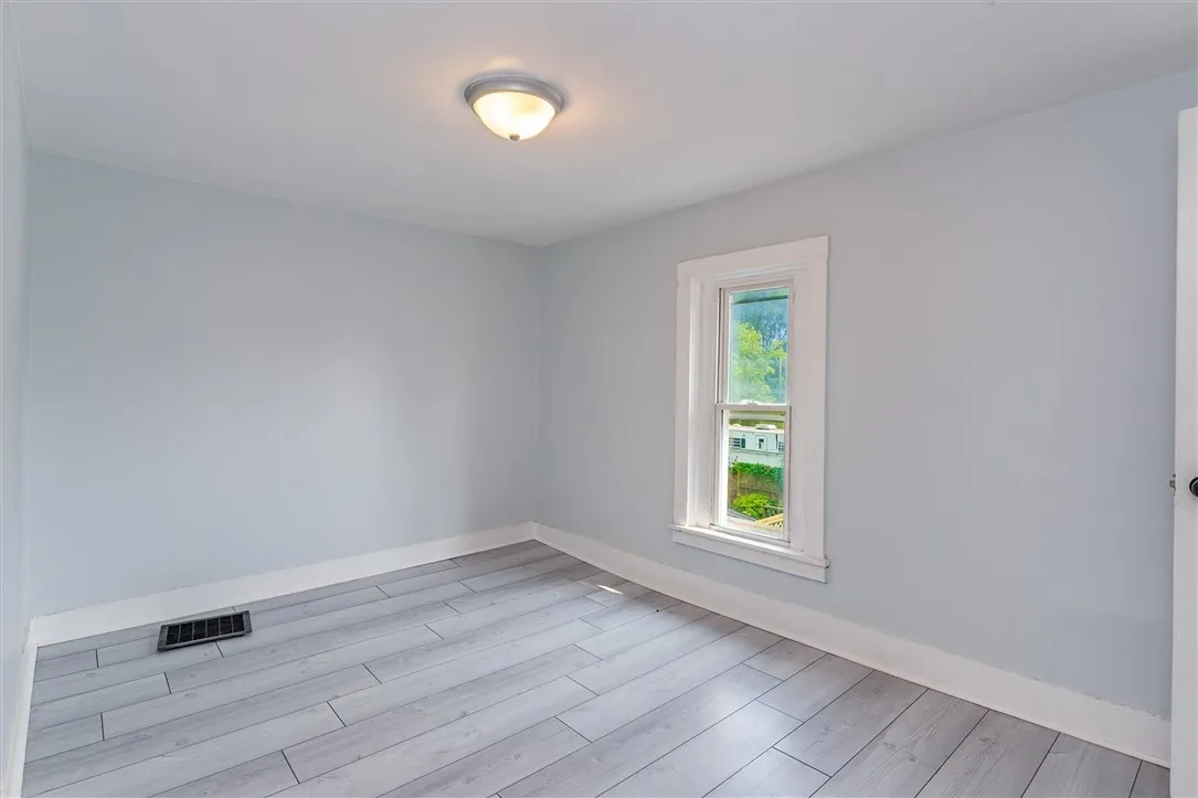 56 Wren Street, Rochester, New York 14613, Rochester, New York 14613, 4 Bedrooms Bedrooms, 8 Rooms Rooms,1 BathroomBathrooms,Residential,Closed,56 Wren Street, Rochester, New York 14613,0,R1630332