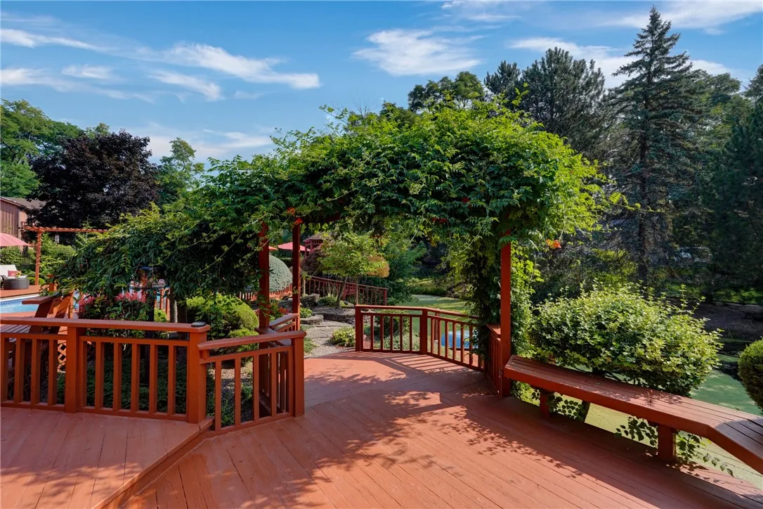 14 Ridgeway Estates, Greece, New York 14626, Greece, New York 14626, 5 Bedrooms Bedrooms, 12 Rooms Rooms,4 BathroomsBathrooms,Residential,Closed,14 Ridgeway Estates, Greece, New York 14626,0,R1629677