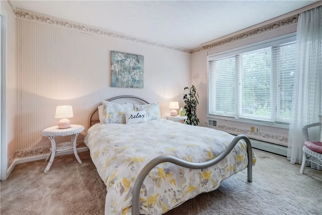 14 Ridgeway Estates, Greece, New York 14626, Greece, New York 14626, 5 Bedrooms Bedrooms, 12 Rooms Rooms,4 BathroomsBathrooms,Residential,Closed,14 Ridgeway Estates, Greece, New York 14626,0,R1629677