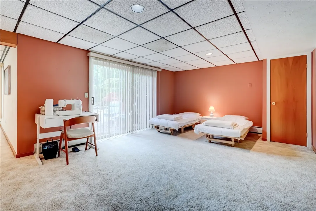 14 Ridgeway Estates, Greece, New York 14626, Greece, New York 14626, 5 Bedrooms Bedrooms, 12 Rooms Rooms,4 BathroomsBathrooms,Residential,Closed,14 Ridgeway Estates, Greece, New York 14626,0,R1629677