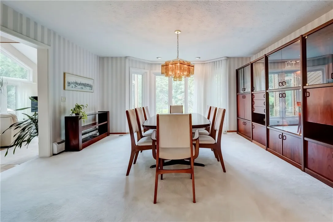 14 Ridgeway Estates, Greece, New York 14626, Greece, New York 14626, 5 Bedrooms Bedrooms, 12 Rooms Rooms,4 BathroomsBathrooms,Residential,Closed,14 Ridgeway Estates, Greece, New York 14626,0,R1629677