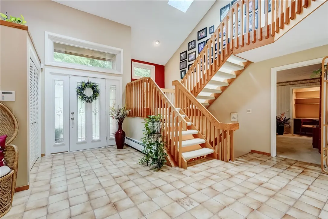 14 Ridgeway Estates, Greece, New York 14626, Greece, New York 14626, 5 Bedrooms Bedrooms, 12 Rooms Rooms,4 BathroomsBathrooms,Residential,Closed,14 Ridgeway Estates, Greece, New York 14626,0,R1629677