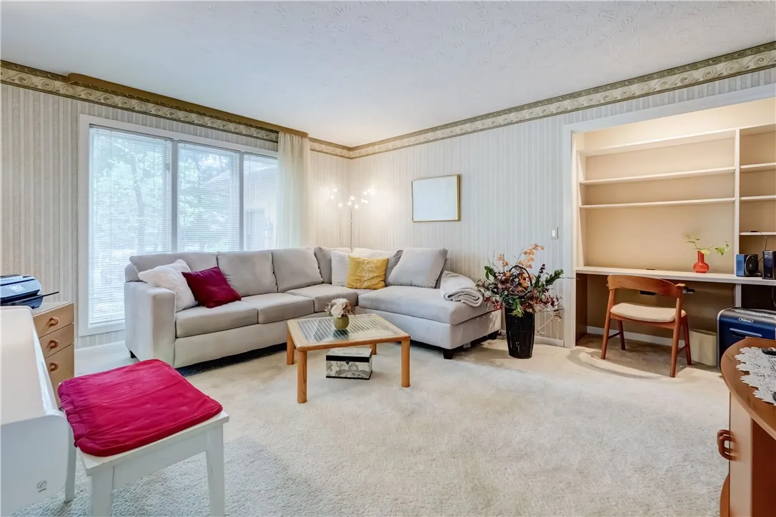 14 Ridgeway Estates, Greece, New York 14626, Greece, New York 14626, 5 Bedrooms Bedrooms, 12 Rooms Rooms,4 BathroomsBathrooms,Residential,Closed,14 Ridgeway Estates, Greece, New York 14626,0,R1629677