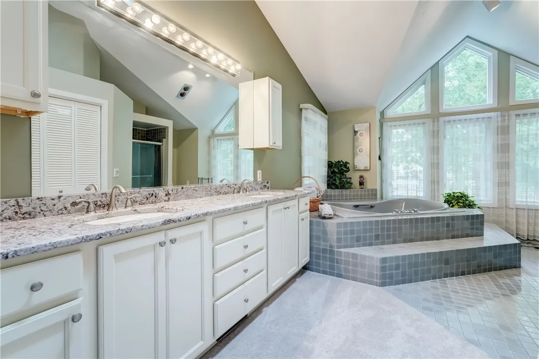 14 Ridgeway Estates, Greece, New York 14626, Greece, New York 14626, 5 Bedrooms Bedrooms, 12 Rooms Rooms,4 BathroomsBathrooms,Residential,Closed,14 Ridgeway Estates, Greece, New York 14626,0,R1629677