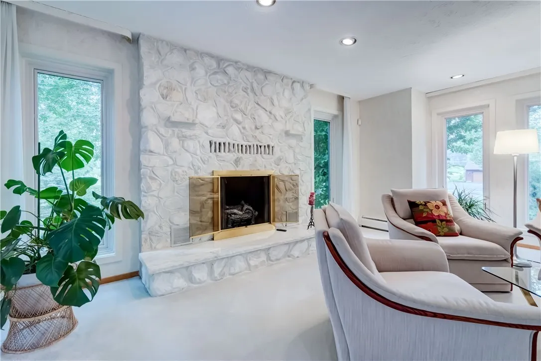 14 Ridgeway Estates, Greece, New York 14626, Greece, New York 14626, 5 Bedrooms Bedrooms, 12 Rooms Rooms,4 BathroomsBathrooms,Residential,Closed,14 Ridgeway Estates, Greece, New York 14626,0,R1629677