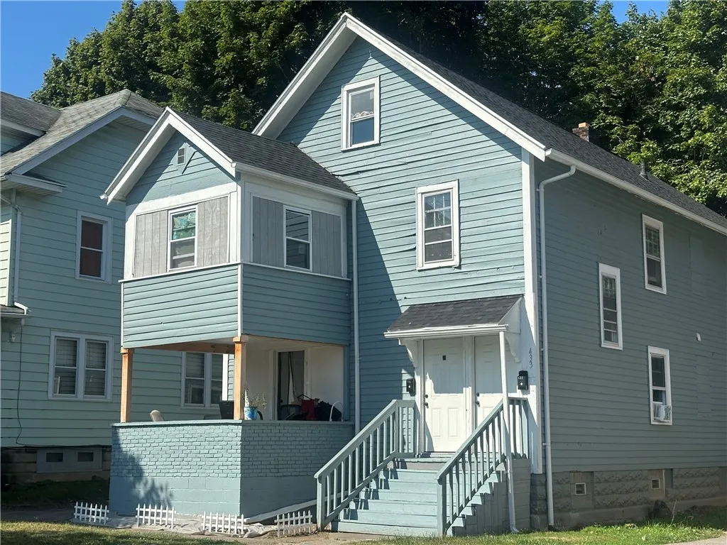 431 Hollenbeck Street 2, Rochester, New York 14621, Rochester, New York 14621, 4 Bedrooms Bedrooms, ,2 BathroomsBathrooms,Residential,Closed,431 Hollenbeck Street 2, Rochester, New York 14621,0,R1629919