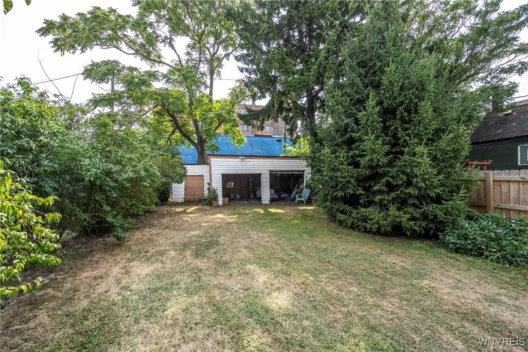 43 Fillmore Avenue, Buffalo, New York 14210, Buffalo, New York 14210, 6 Bedrooms Bedrooms, ,2 BathroomsBathrooms,Residential,Closed,43 Fillmore Avenue, Buffalo, New York 14210,0,B1629301