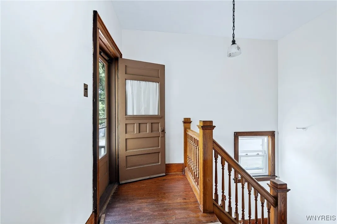 43 Fillmore Avenue, Buffalo, New York 14210, Buffalo, New York 14210, 6 Bedrooms Bedrooms, ,2 BathroomsBathrooms,Residential,Closed,43 Fillmore Avenue, Buffalo, New York 14210,0,B1629301