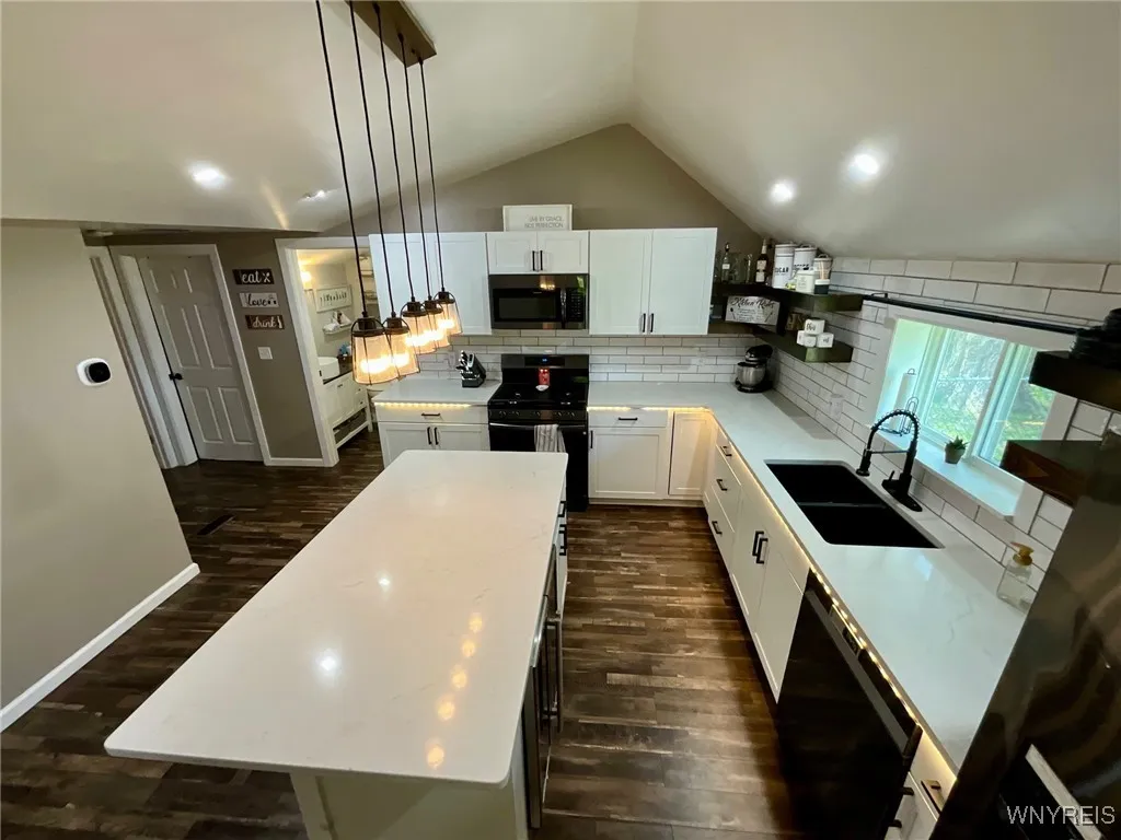 471 Hillside Avenue, Orchard Park, New York 14127, Orchard Park, New York 14127, 3 Bedrooms Bedrooms, 8 Rooms Rooms,1 BathroomBathrooms,Residential,For Sale,471 Hillside Avenue, Orchard Park, New York 14127,B1630347