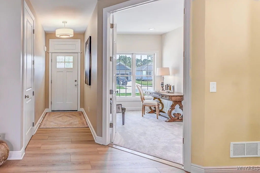 322 Cardinal Way, North Tonawanda, New York 14120, North Tonawanda, New York 14120, 3 Bedrooms Bedrooms, 6 Rooms Rooms,2 BathroomsBathrooms,Residential,Closed,322 Cardinal Way, North Tonawanda, New York 14120,0,B1630413