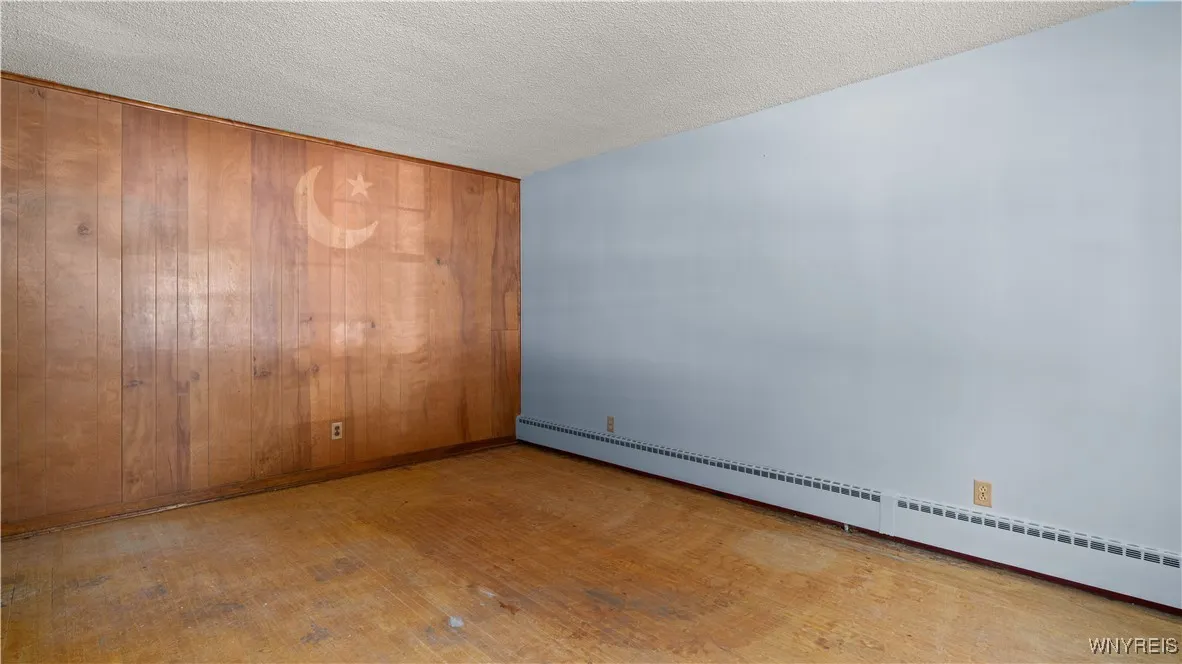 47 Thorndale Avenue, West Seneca, New York 14224, West Seneca, New York 14224, 4 Bedrooms Bedrooms, 6 Rooms Rooms,1 BathroomBathrooms,Residential,For Sale,47 Thorndale Avenue, West Seneca, New York 14224,B1630193