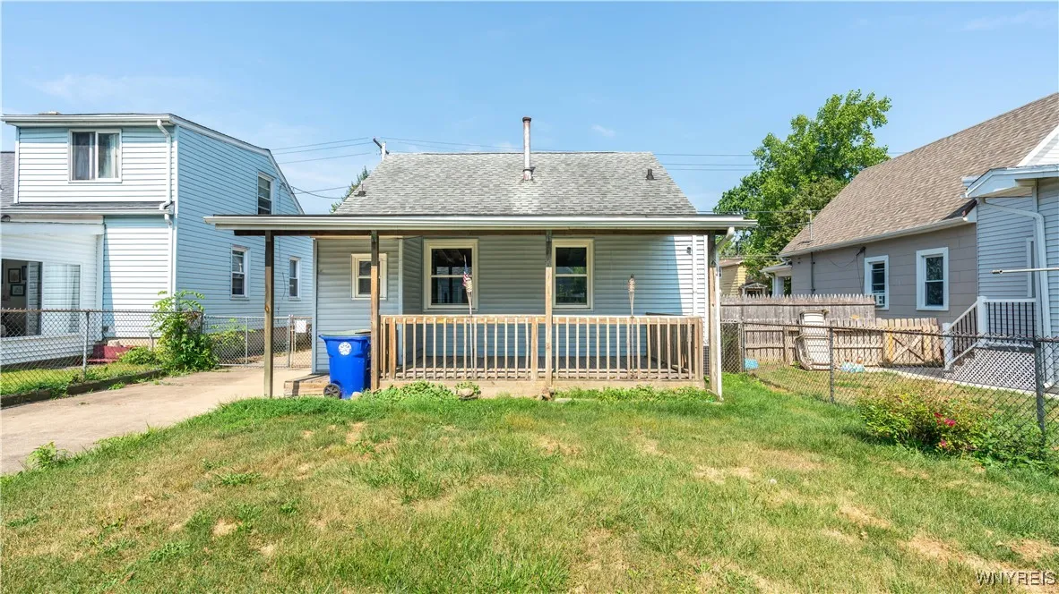 47 Thorndale Avenue, West Seneca, New York 14224, West Seneca, New York 14224, 4 Bedrooms Bedrooms, 6 Rooms Rooms,1 BathroomBathrooms,Residential,For Sale,47 Thorndale Avenue, West Seneca, New York 14224,B1630193
