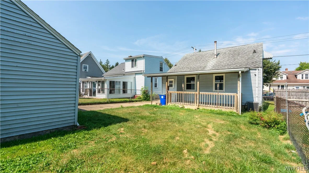 47 Thorndale Avenue, West Seneca, New York 14224, West Seneca, New York 14224, 4 Bedrooms Bedrooms, 6 Rooms Rooms,1 BathroomBathrooms,Residential,For Sale,47 Thorndale Avenue, West Seneca, New York 14224,B1630193