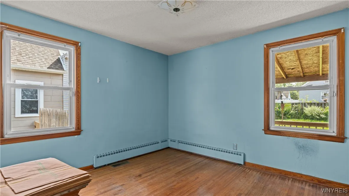 47 Thorndale Avenue, West Seneca, New York 14224, West Seneca, New York 14224, 4 Bedrooms Bedrooms, 6 Rooms Rooms,1 BathroomBathrooms,Residential,For Sale,47 Thorndale Avenue, West Seneca, New York 14224,B1630193