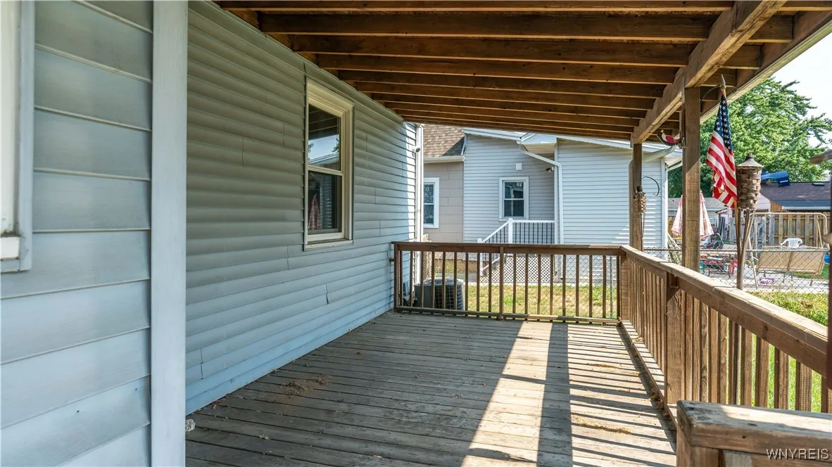 47 Thorndale Avenue, West Seneca, New York 14224, West Seneca, New York 14224, 4 Bedrooms Bedrooms, 6 Rooms Rooms,1 BathroomBathrooms,Residential,For Sale,47 Thorndale Avenue, West Seneca, New York 14224,B1630193