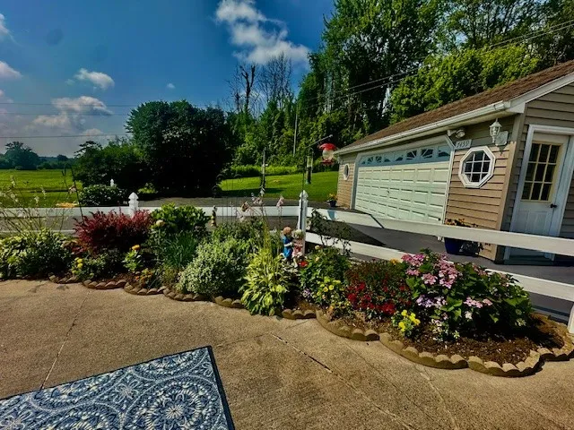 7459 Potter Road, Throop, New York 13021, Throop, New York 13021, 5 Bedrooms Bedrooms, 7 Rooms Rooms,1 BathroomBathrooms,Residential,Closed,7459 Potter Road, Throop, New York 13021,0,R1617209