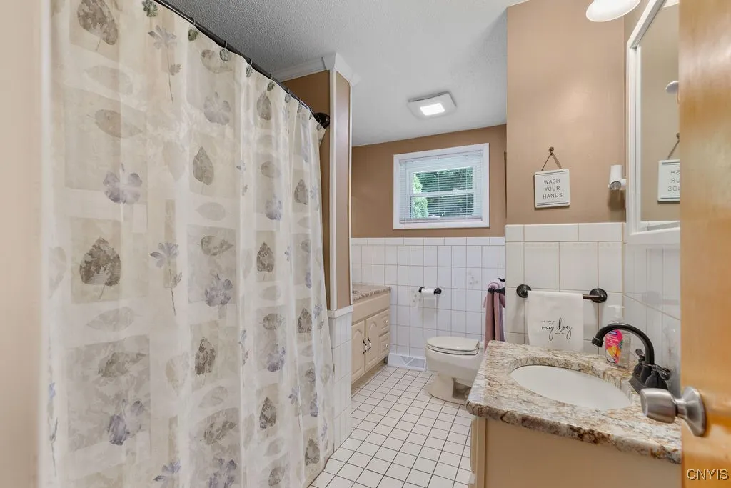 100 Shady Lane, Manlius, New York 13066, Manlius, New York 13066, 3 Bedrooms Bedrooms, 8 Rooms Rooms,2 BathroomsBathrooms,Residential,Closed,100 Shady Lane, Manlius, New York 13066,0,S1629858