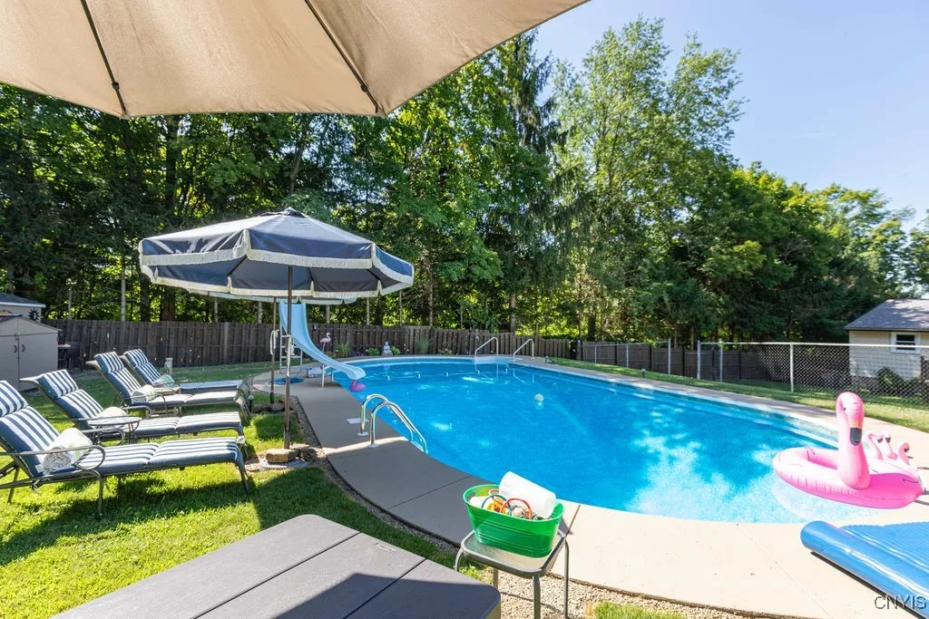 100 Shady Lane, Manlius, New York 13066, Manlius, New York 13066, 3 Bedrooms Bedrooms, 8 Rooms Rooms,2 BathroomsBathrooms,Residential,Closed,100 Shady Lane, Manlius, New York 13066,0,S1629858